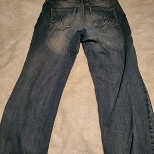 Maurices jeans